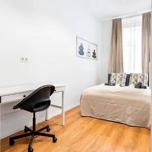 Nice Central City Room Вена