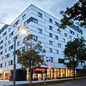 فندق Hampton By Hilton Messe