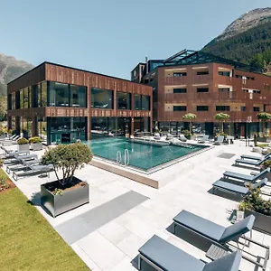 **** Hotel Castello Chalets&residences Oostenrijk